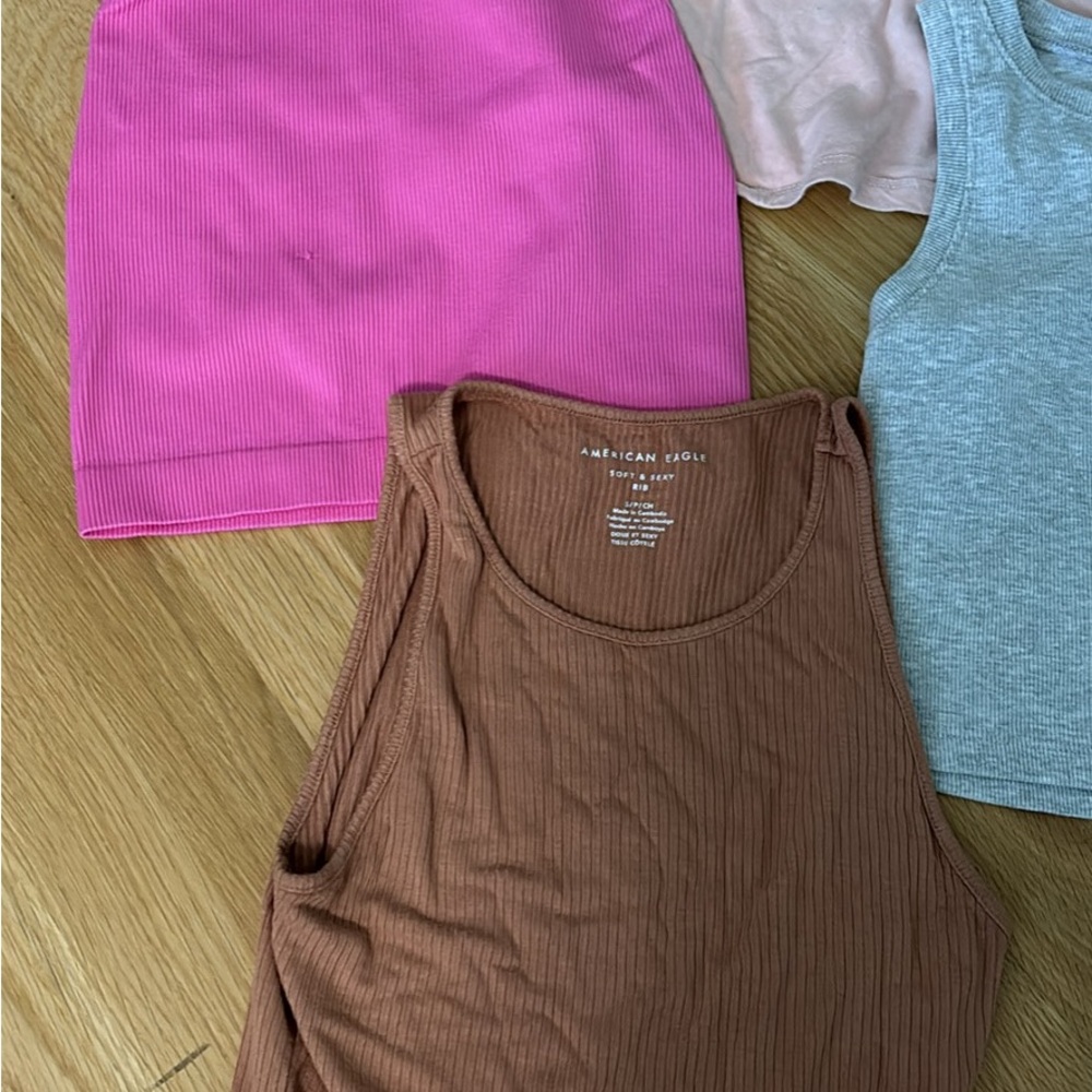 Assorted Size Small Tops - image 4
